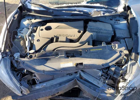 2017 Nissan Altima 2.5 z USA, uszkodzony, nr VIN 1N4AL3AP2HC477263